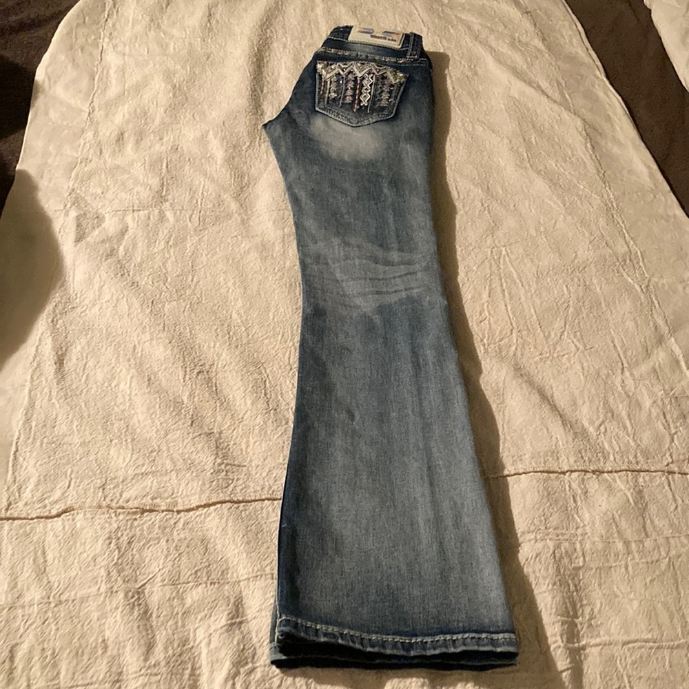 Very Nice GRACE in LA Juniors Jeans!